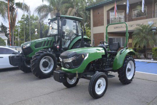 El Municipio sumó dos nuevos tractores a su parque automotor
