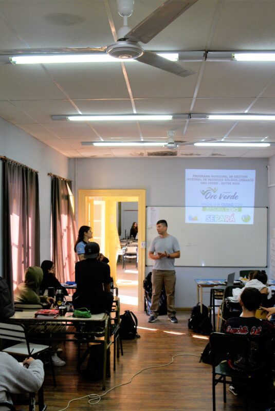 Charlas sobre el Programa GIRSU en escuelas de la localidad