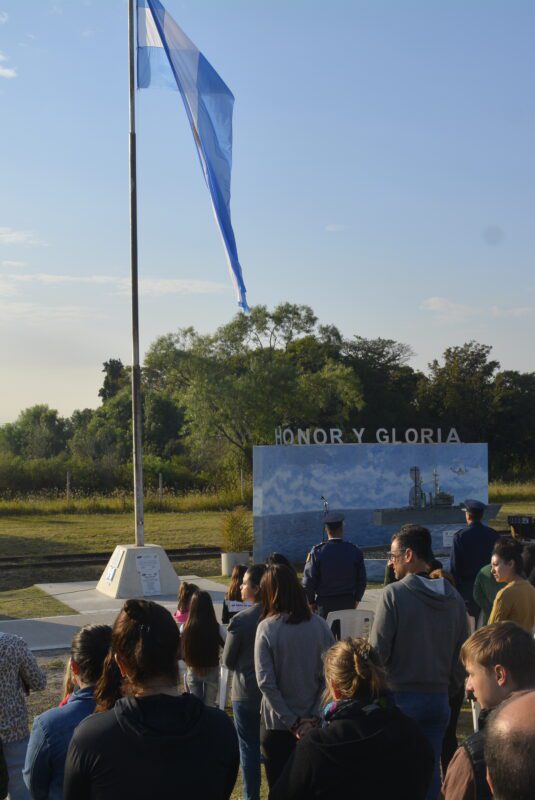 Acto recordatorio del Marinero Luis Armando Gianotti
