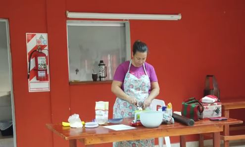 Sabores y conocimientos en el taller de Panadería municipal