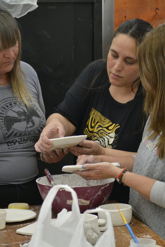 Taller municipal de cerámica: un universo para imaginar y crear