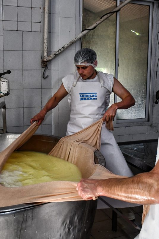 Inauguración y premiación del Concurso fotográfico “Oro Verde, mirá como te miro”