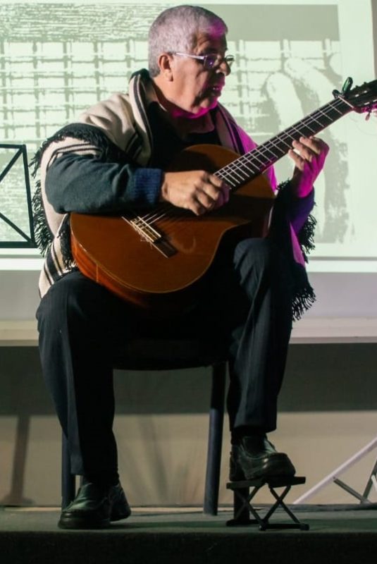 Presentación del disco “De derrota en derrota” de Omar Peltzer