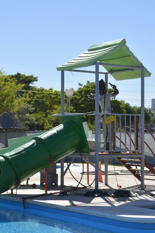 Continuamos mejorando el Complejo Municipal de Piletas