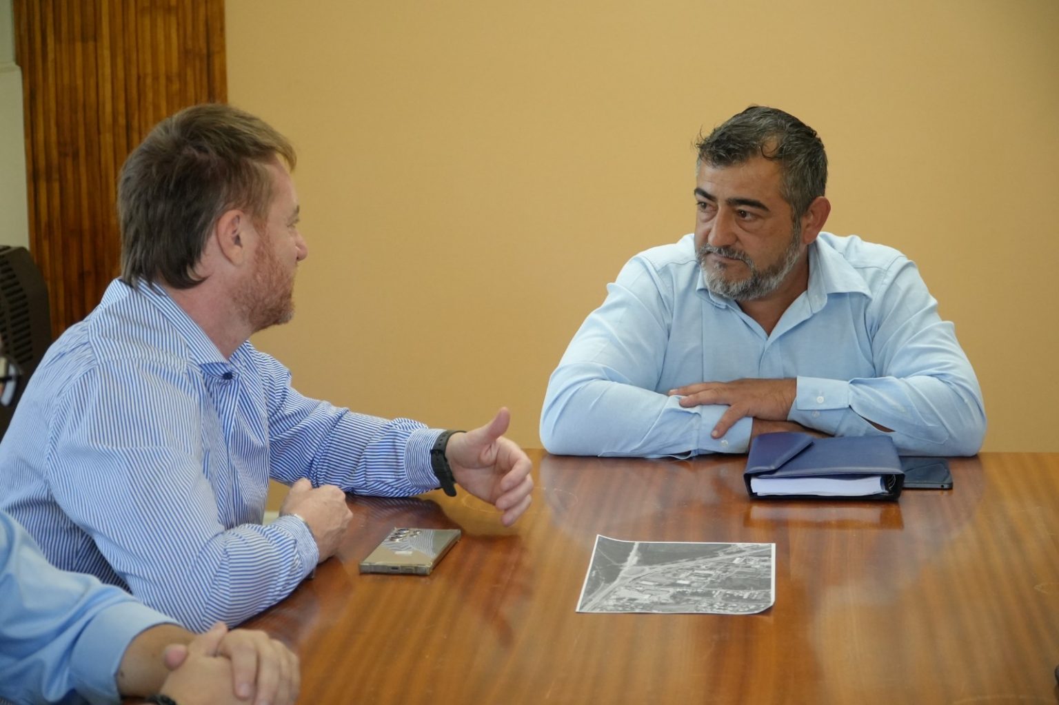 Reunión para proyectar una terminal de colectivos