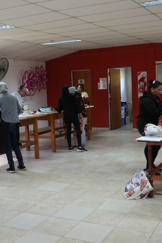 «Cocina para emprender”: un taller donde los sabores y las técnicas se conjugan para ofrecer una salida laboral