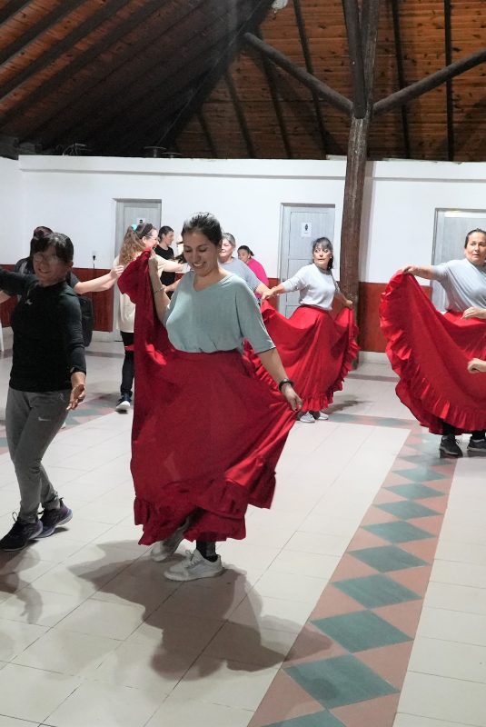Taller Almas Danzantes: un espacio para el movimiento y la expresión