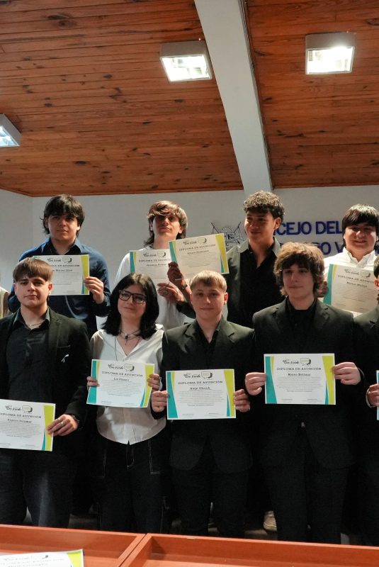 Jóvenes de la localidad asumieron como concejales estudiantiles