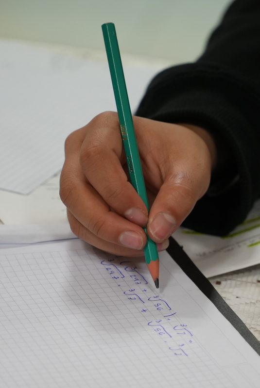 Apoyo escolar en el barrio: fortaleciendo las trayectorias estudiantiles