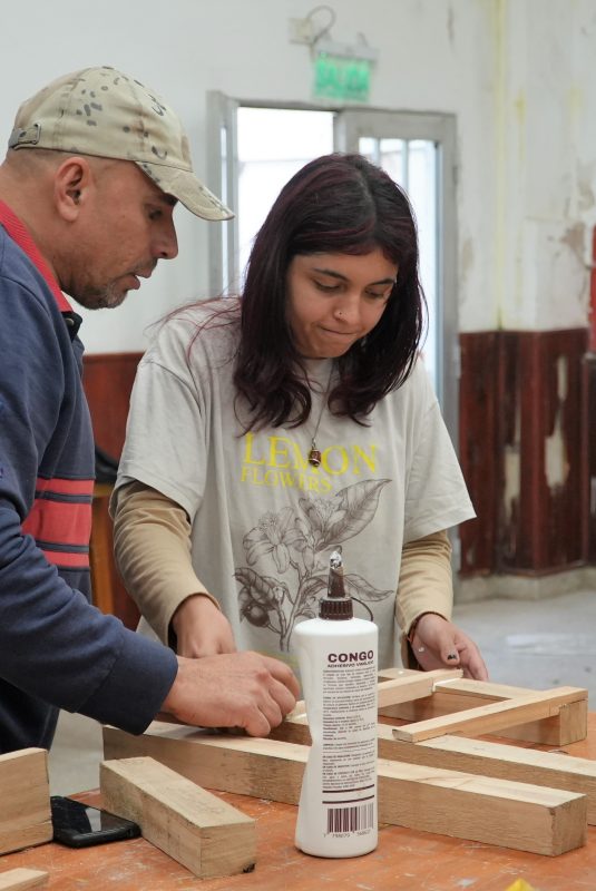 Taller municipal de Carpintería: un oficio que brinda una salida laboral