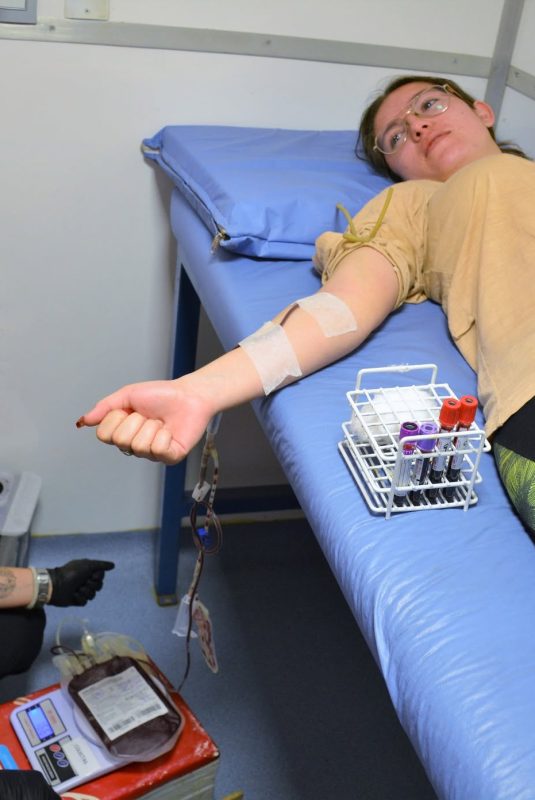 Colecta de sangre con posibilidad de inscribirse como donante de médula ósea
